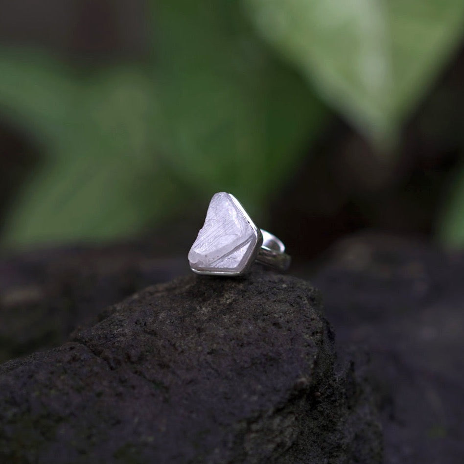 ROUGH MOONSTONE ◇ MANIFESTATION RING - 925 Sterling Silver-BROKENSTONES JEWELRY