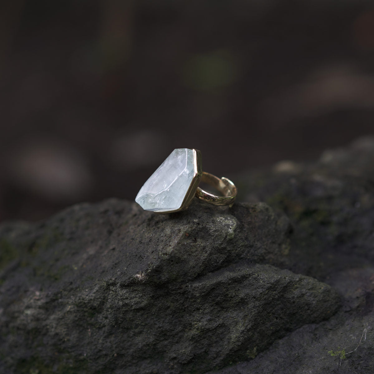 ROUGH AQUAMARINE ◇ MANIFESTATION RING - 18k Vermeil Gold-Plating-BROKENSTONES JEWELRY