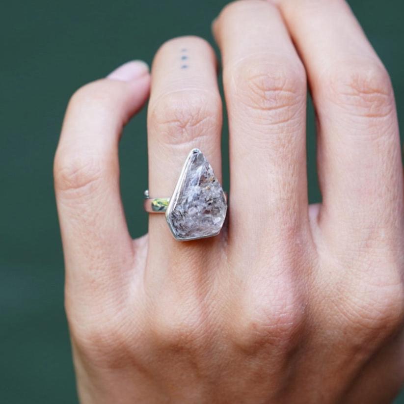 ROUGH DIAMOND QUARTZ ◇ MANIFESTATION RING - 925 Sterling Silver-BROKENSTONES JEWELRY