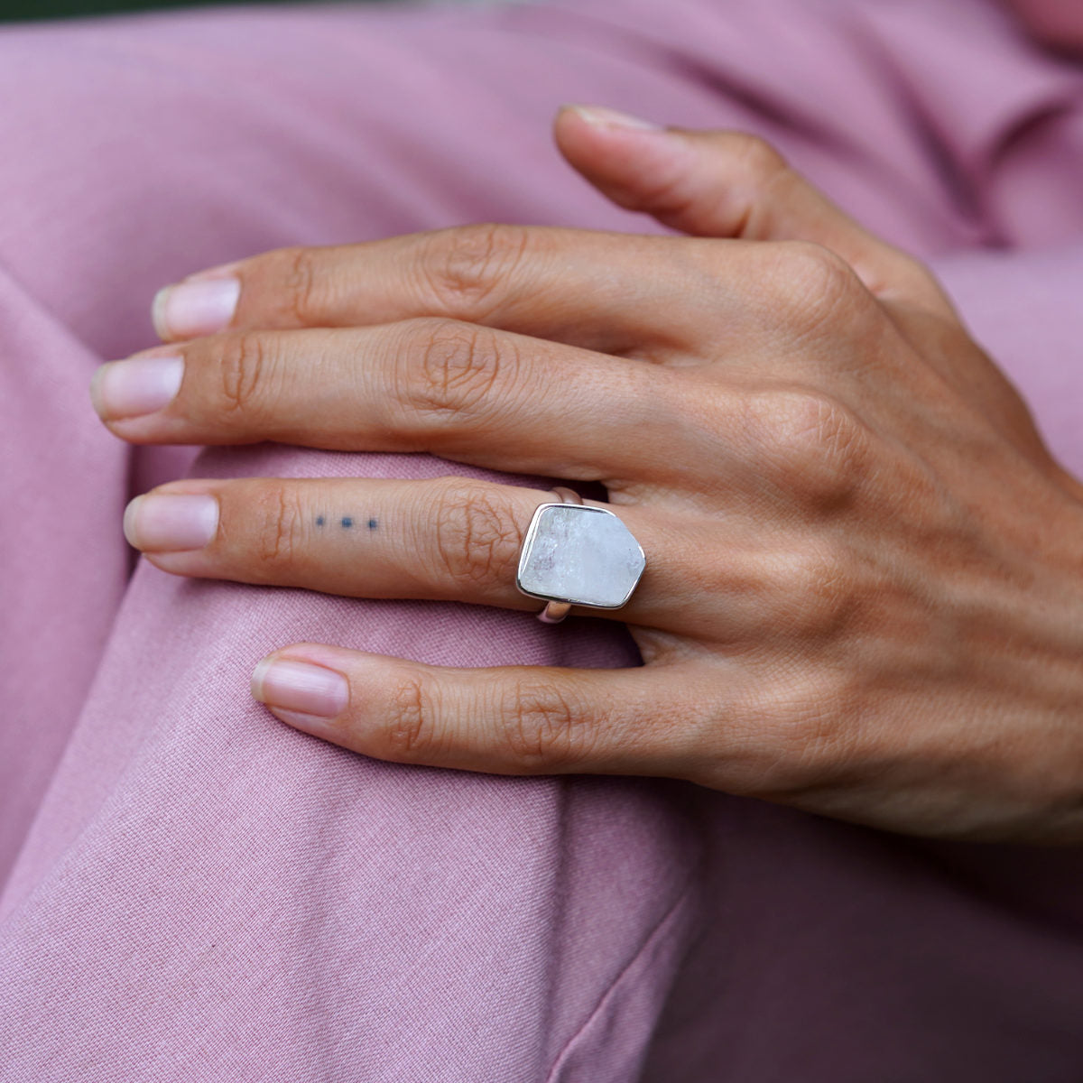 ROUGH MOONSTONE ◇ MANIFESTATION RING - 925 Sterling Silver-BROKENSTONES JEWELRY