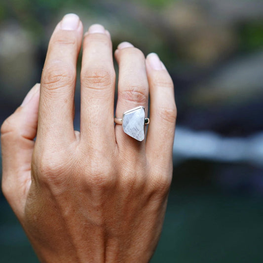 ROUGH MOONSTONE ◇ MANIFESTATION RING - 925 Sterling Silver-BROKENSTONES JEWELRY