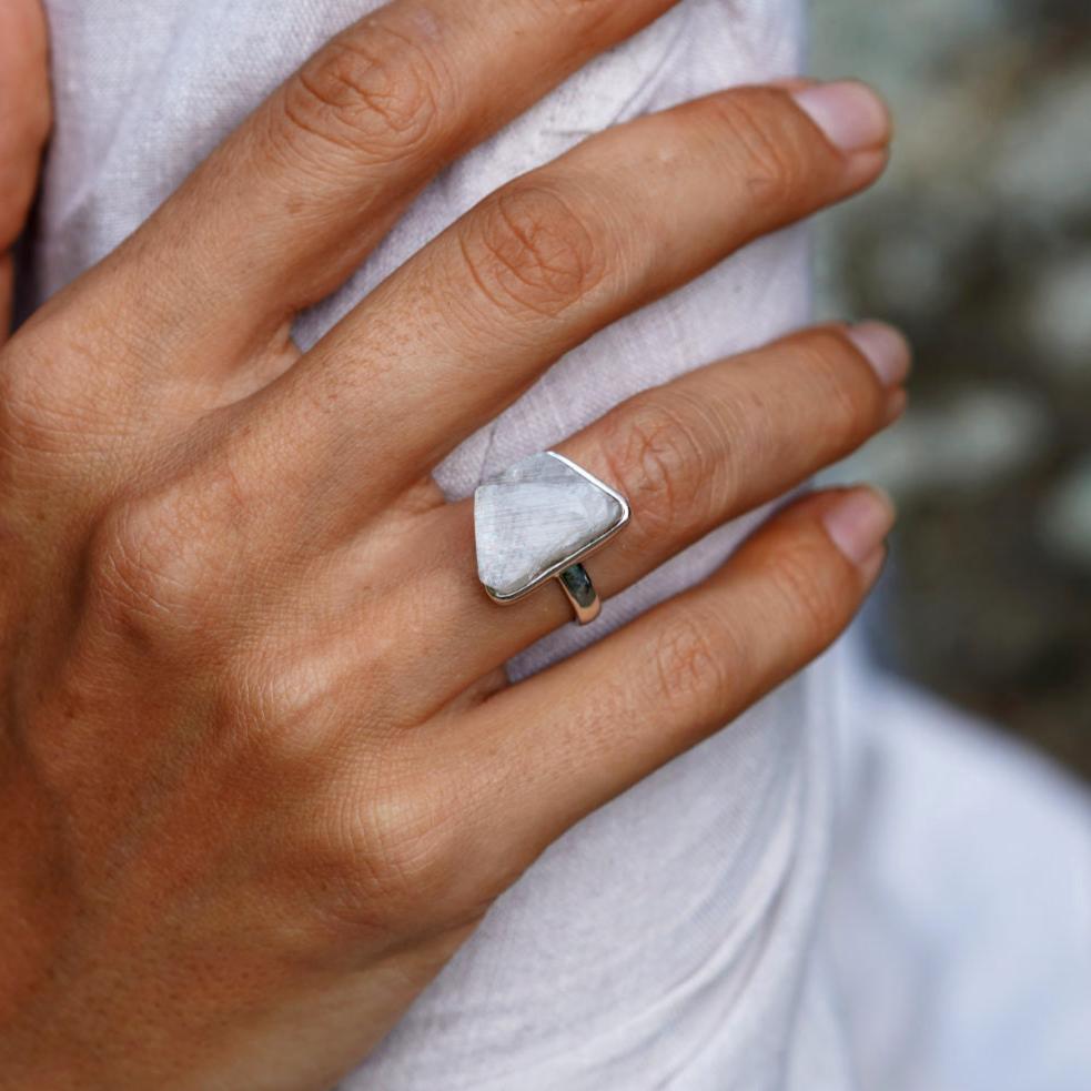 ROUGH MOONSTONE ◇ MANIFESTATION RING - 925 Sterling Silver-BROKENSTONES JEWELRY