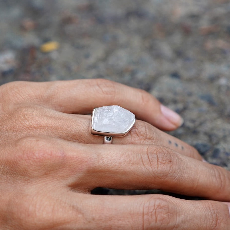 ROUGH MOONSTONE ◇ MANIFESTATION RING - 925 Sterling Silver-BROKENSTONES JEWELRY